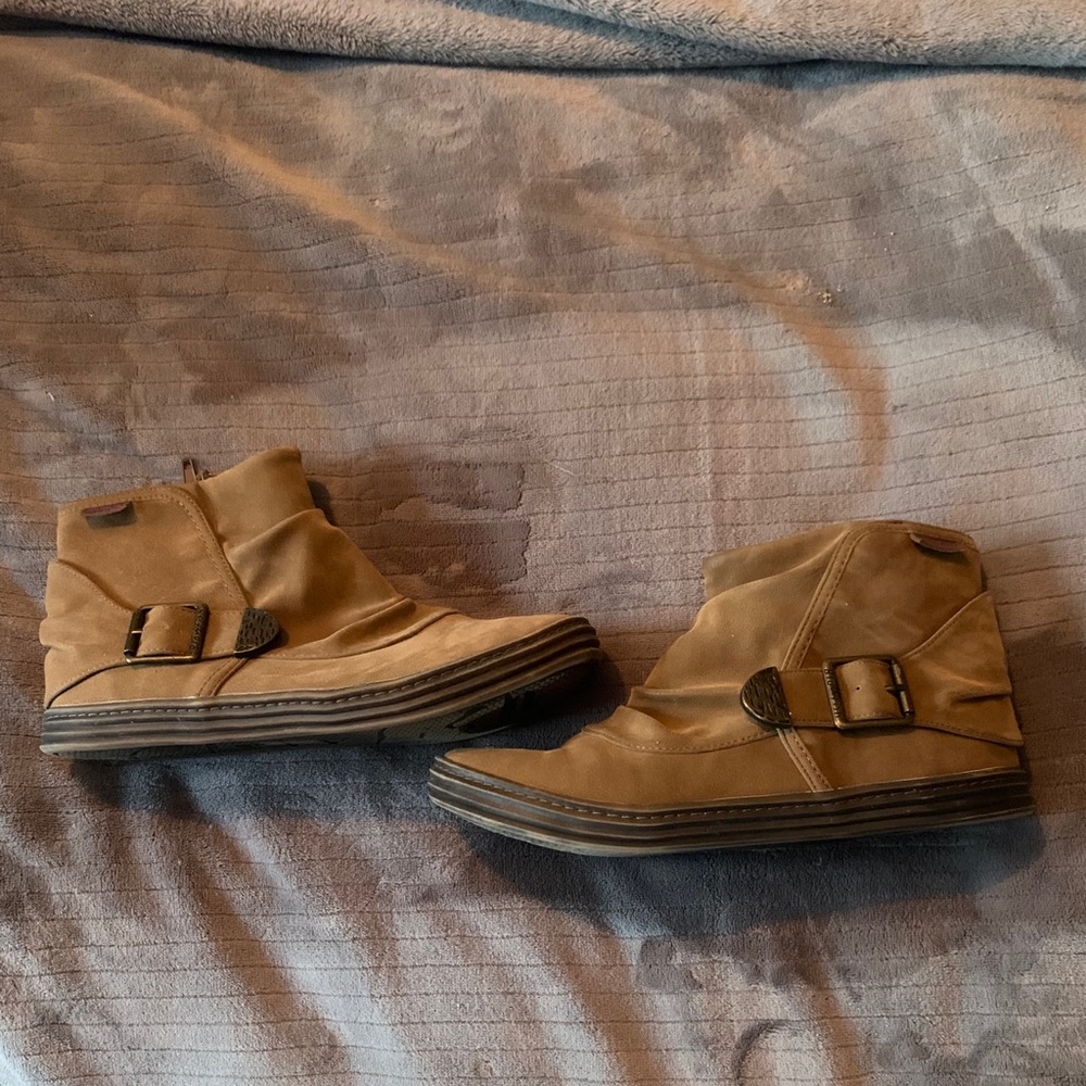 Blowfish booties